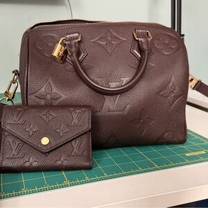 Louis Vuitton Speedy 25 (Chocolate) Wallet.